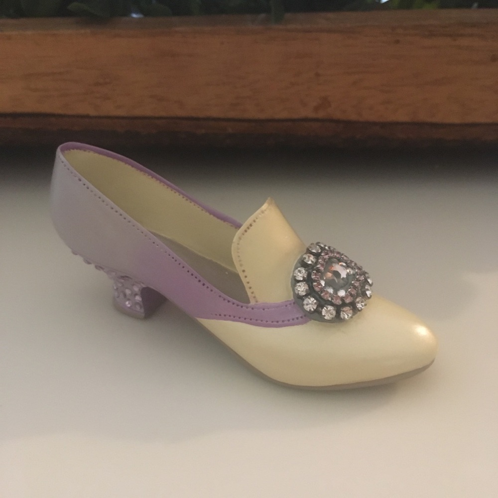 Just The Right Shoe Figurine